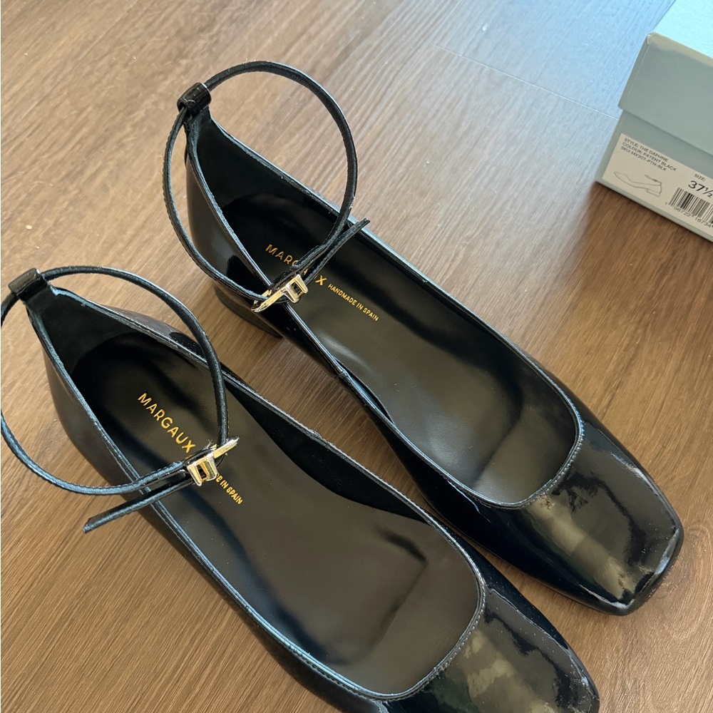 Margaux - The Daphne in Patent Black, EU 37.5 - Picture 2 of 5